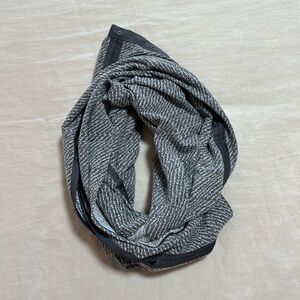 Lululemon Vinyasa Scarf